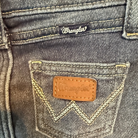 Wrangler Kids' Denim Blue Jeans - Picture 3 of 5